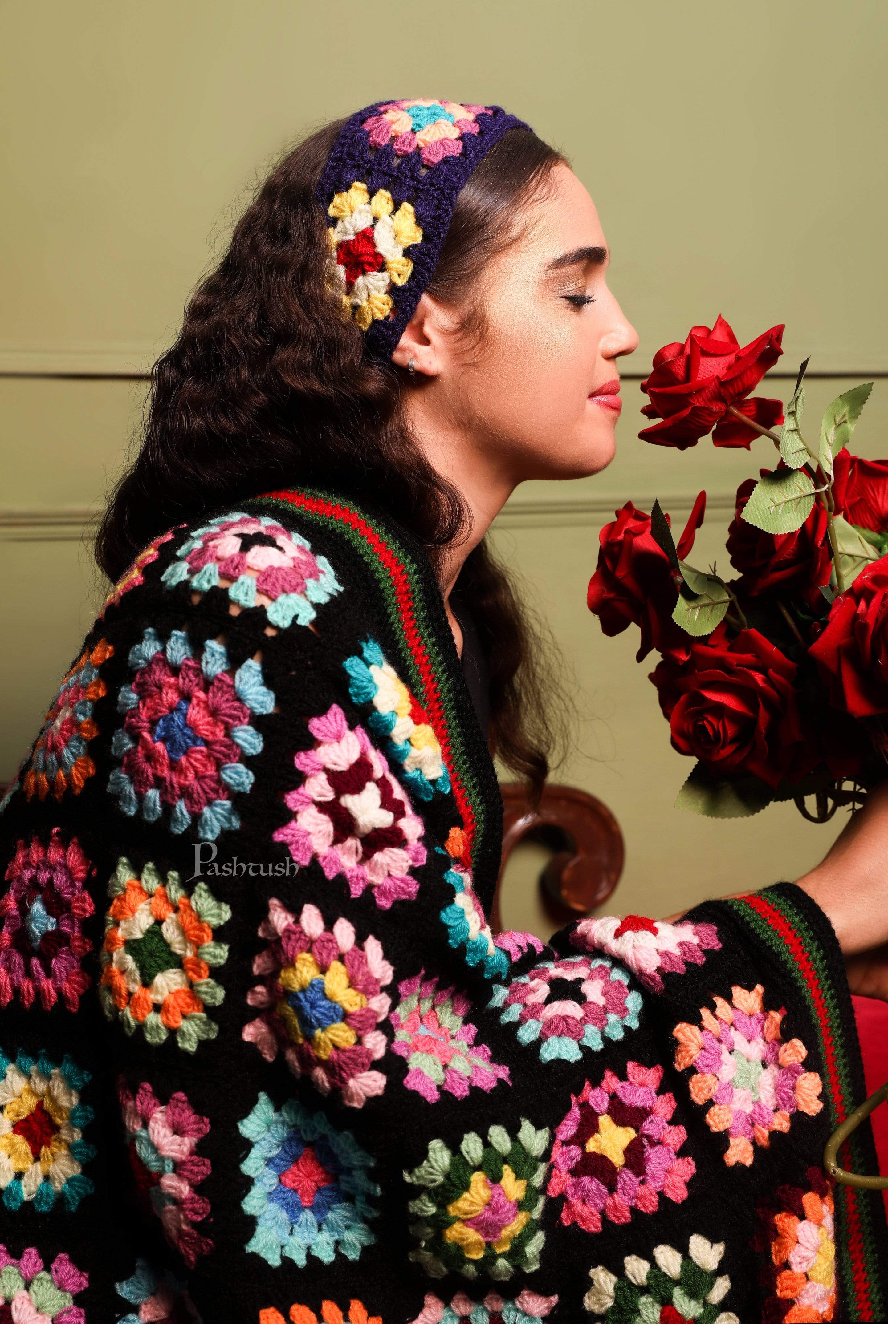 Pashtush Womens Soft 100% Hand Knitted Stole - Image 4