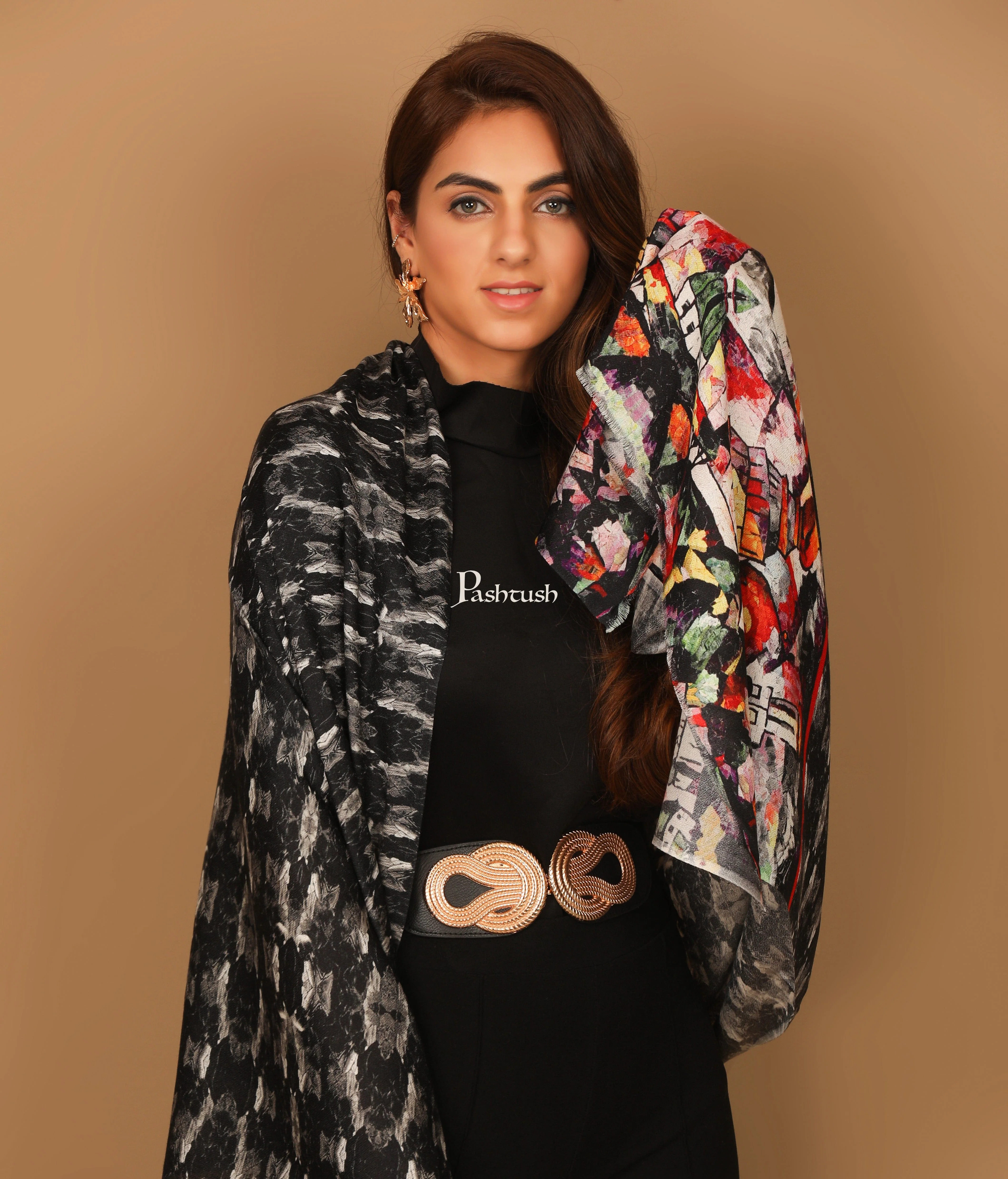 Pashtush His And Her Set Of Fine Wool and Printed Bamboo Stoles With Premium Gift Box Packaging, Beige and Black - Image 13
