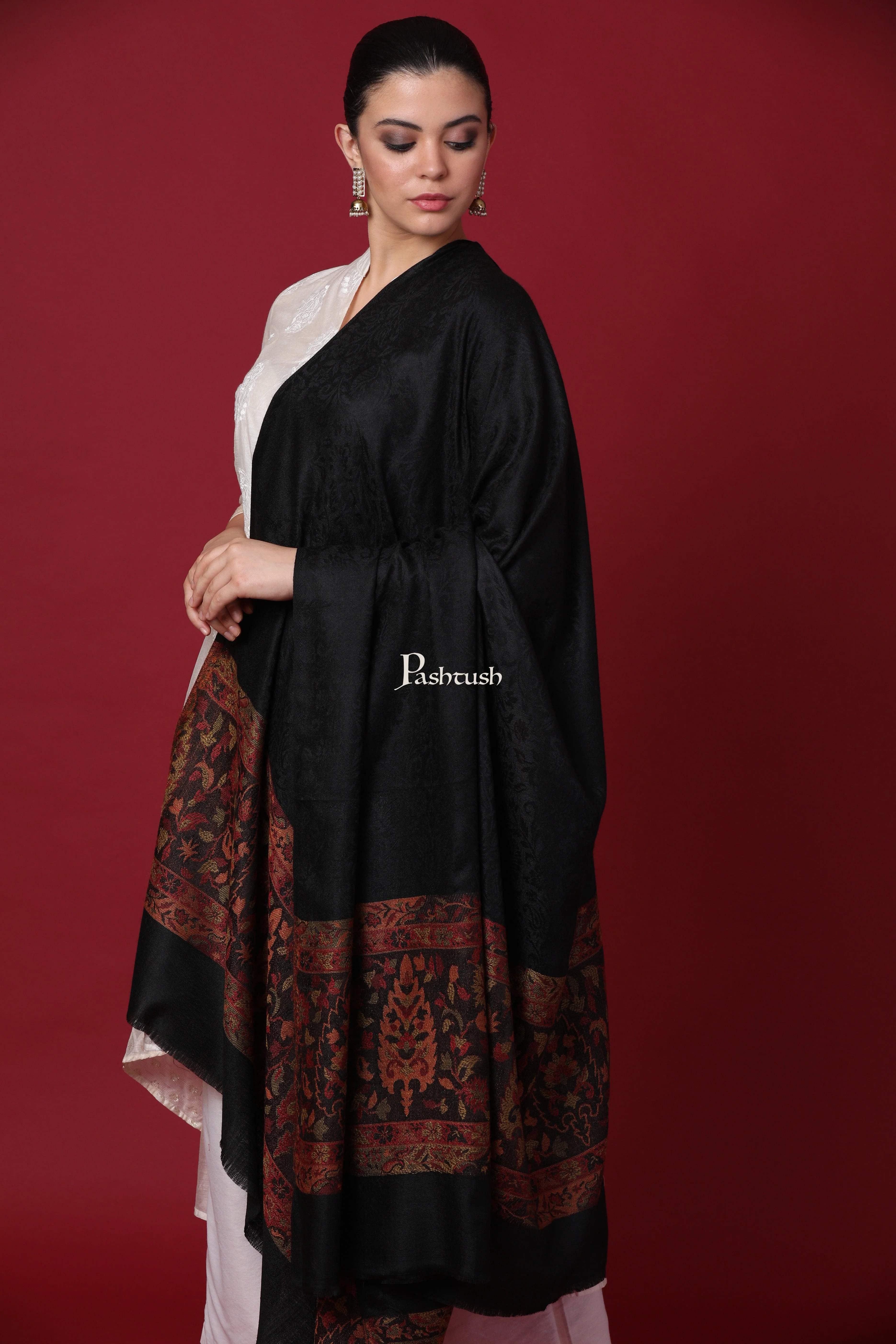 Pashtush His And Her Set Of Fine Wool Check Shawl and Ethnic Weave Palla Shawl With Premium Gift Box Packaging, Black - Image 13