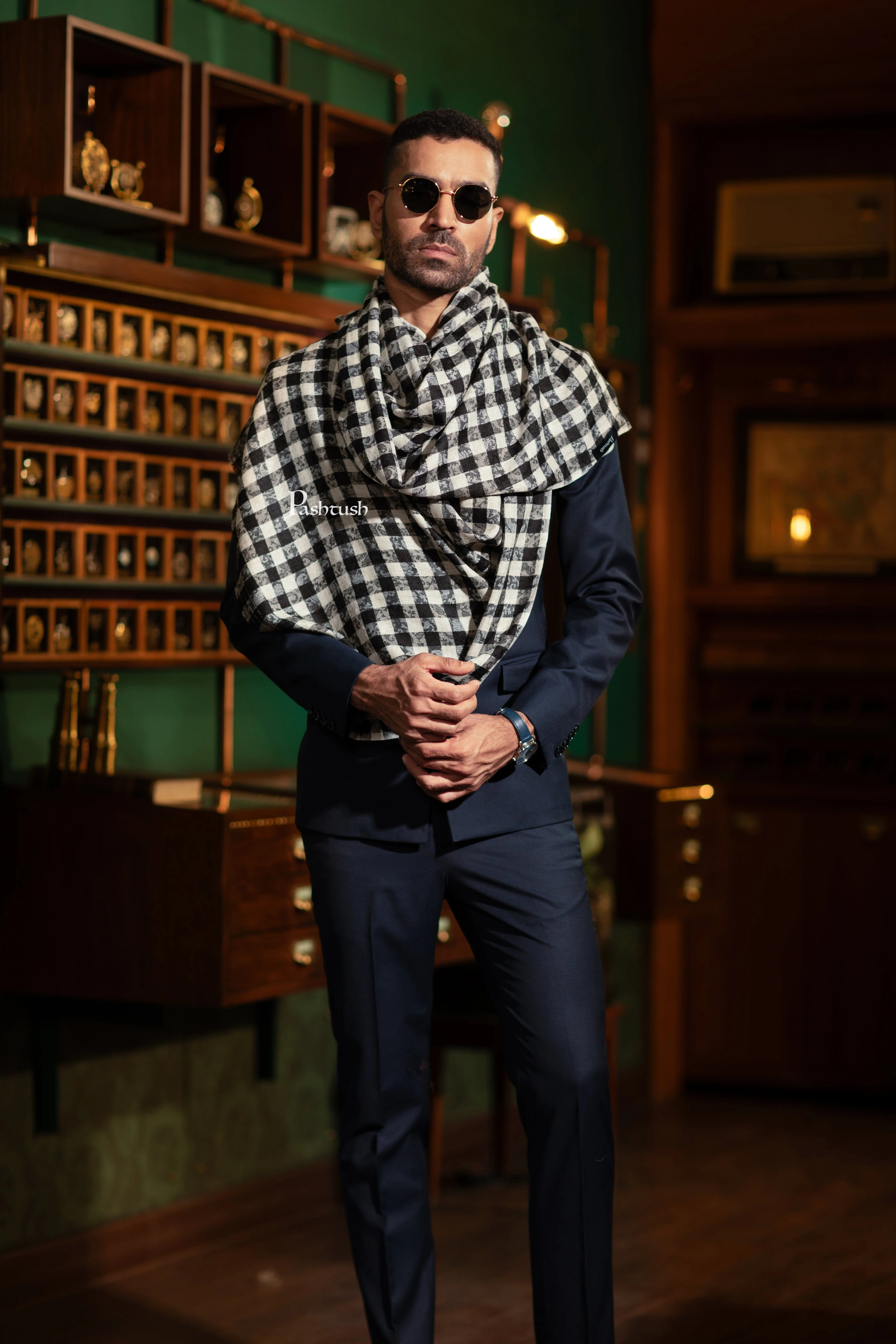 Pashtush Mens Extra Fine Wool Stole, Checkered Weave Black - Image 2
