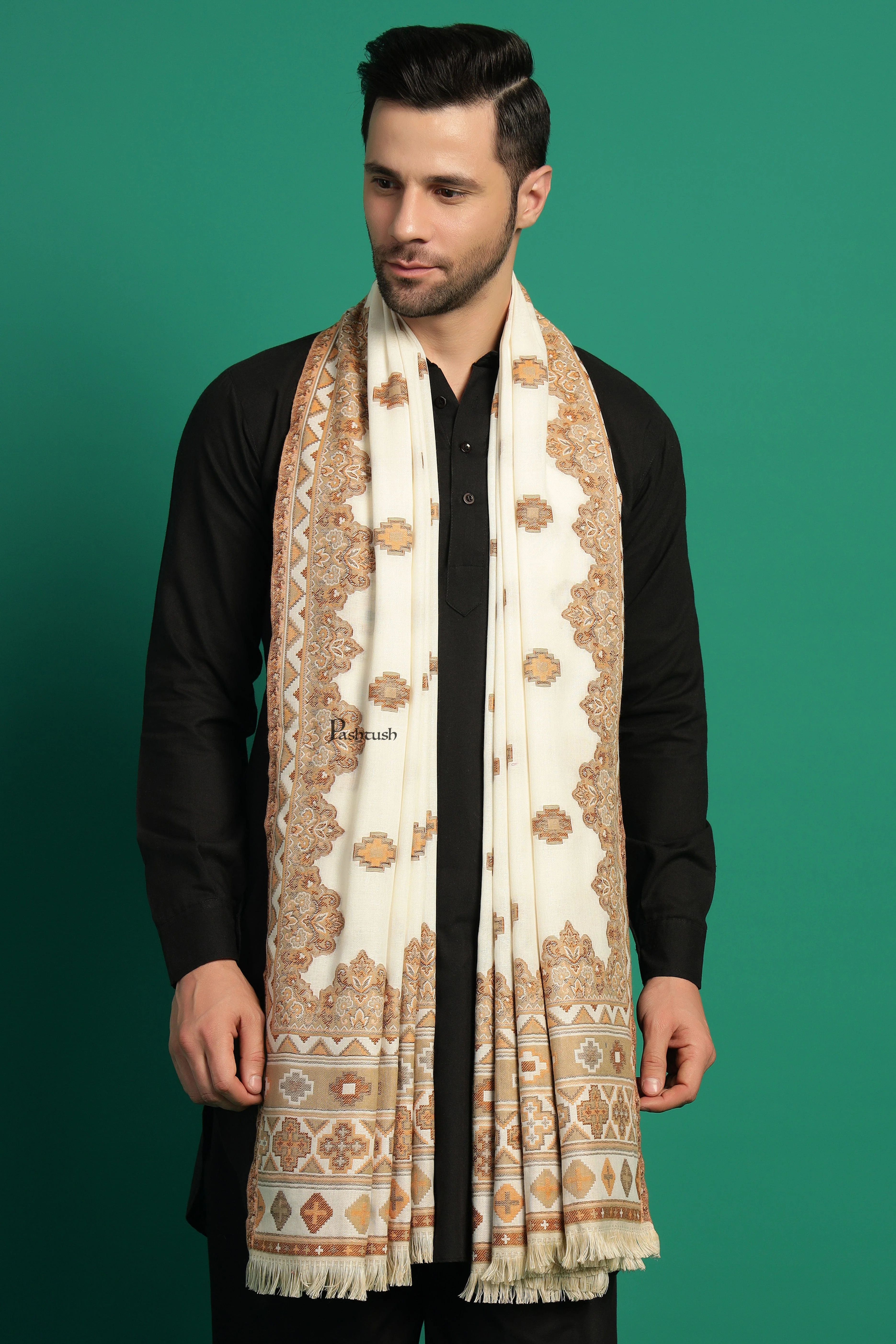 Pashtush Mens Faux Pashmina Stole, Aztec Design Design, Ivory - Image 3