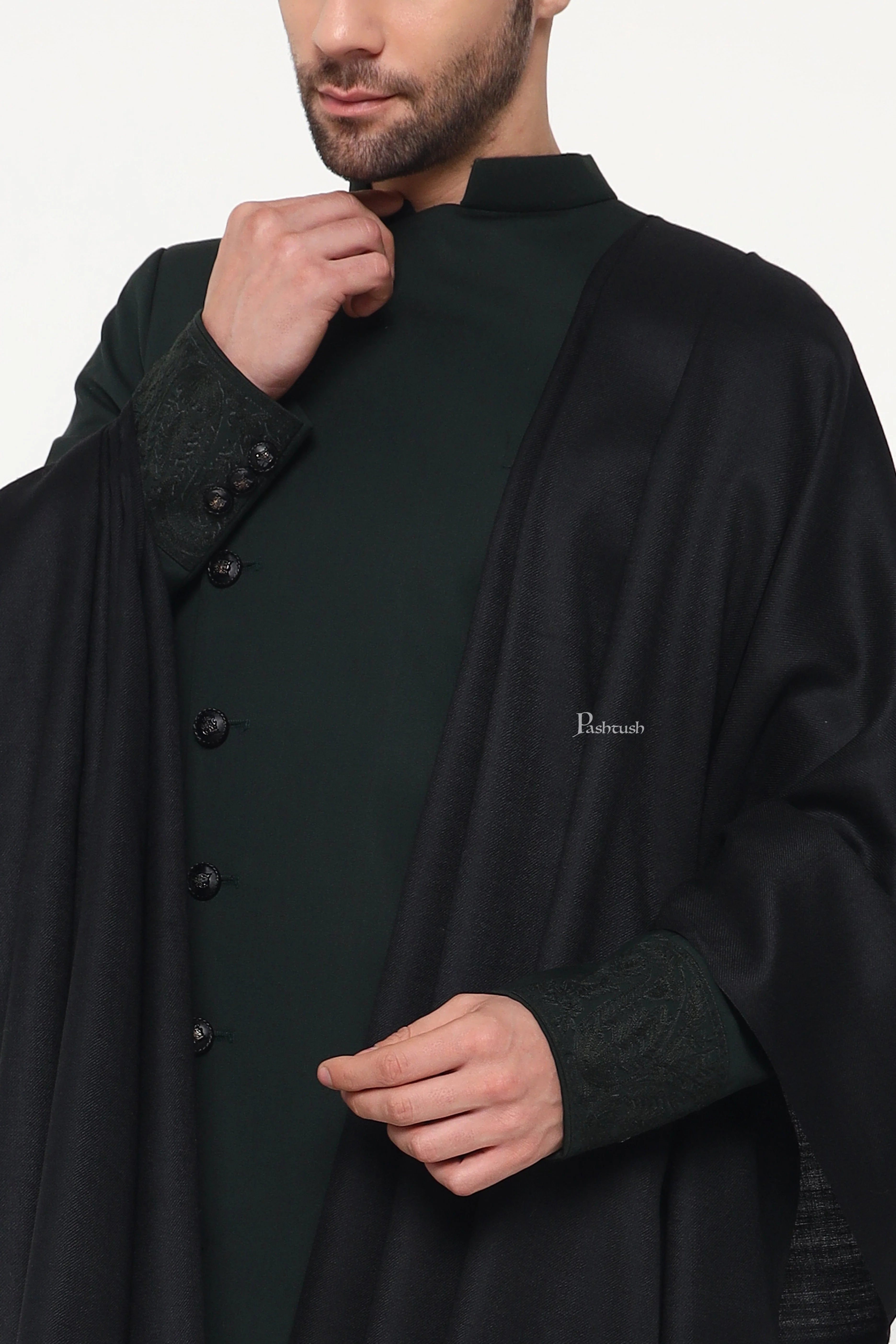 Pashtush Mens Fine Wool Shawl, Paisley Design, Black - Image 4