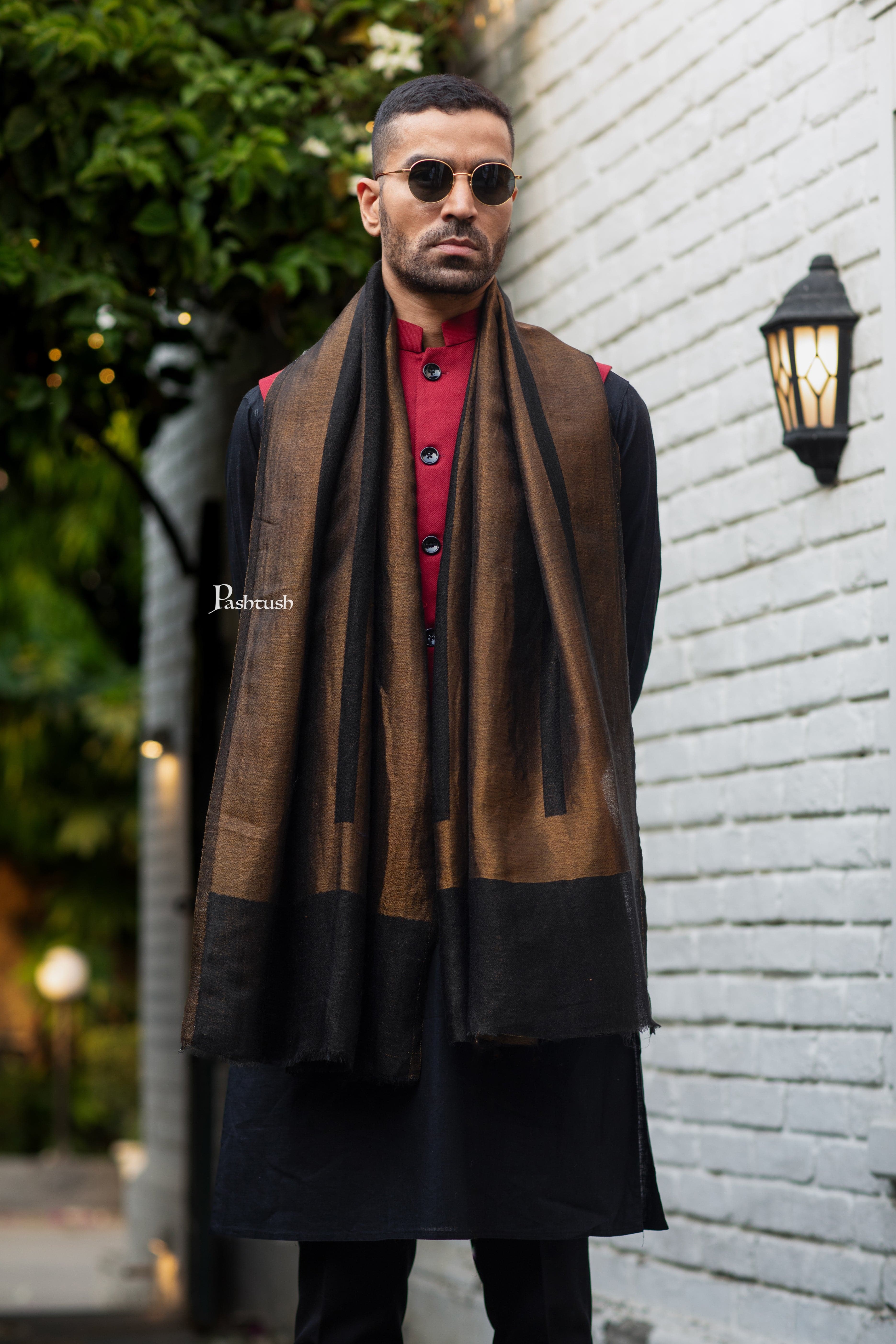 Pashtush Mens Fine Wool Stole, Twilight Collection, Metallic Weave, Black and Gold - Image 2