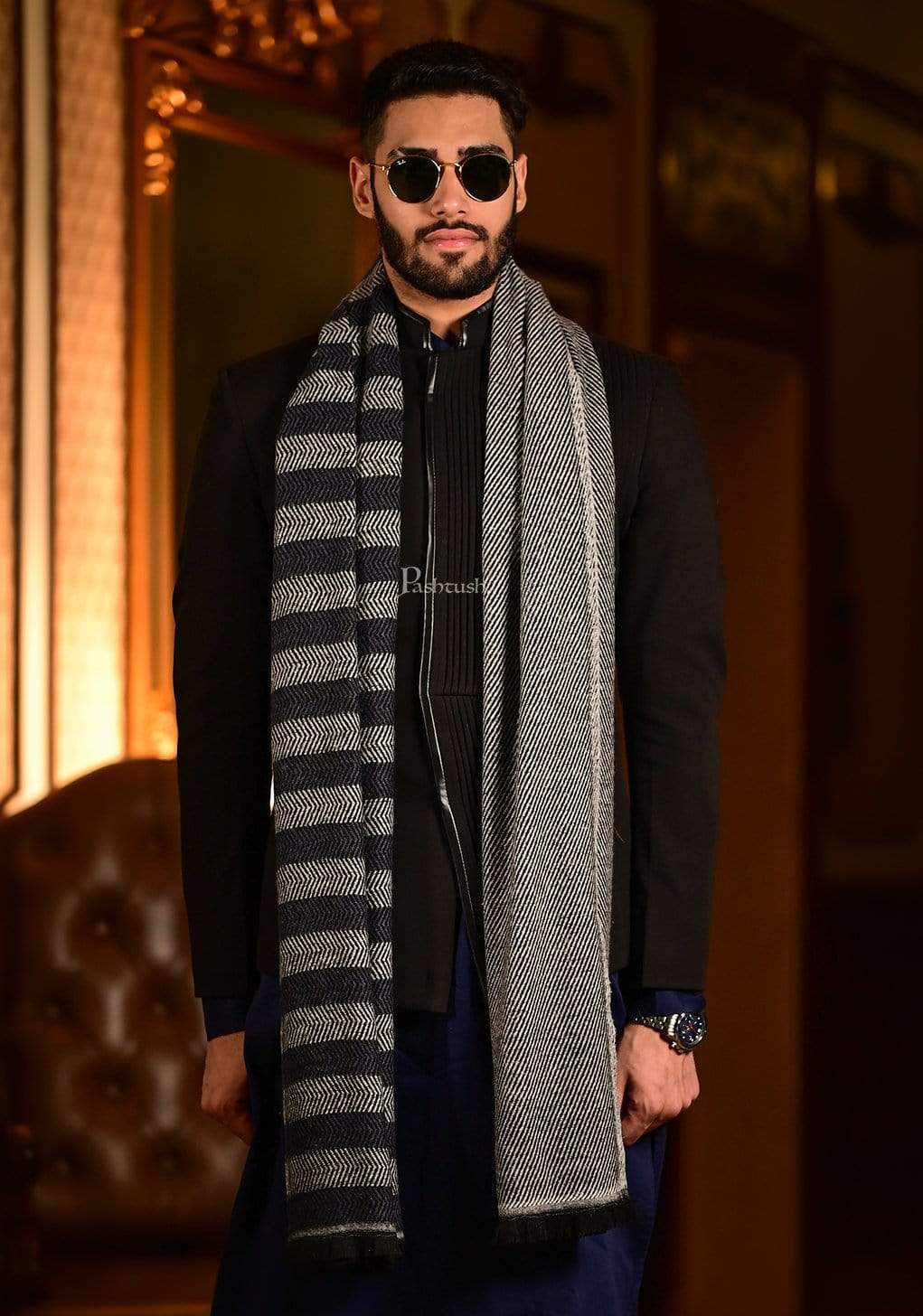 Pashtush Mens Herringbone Pattern Weave Warm Woollen Scarf, Grey - Image 3