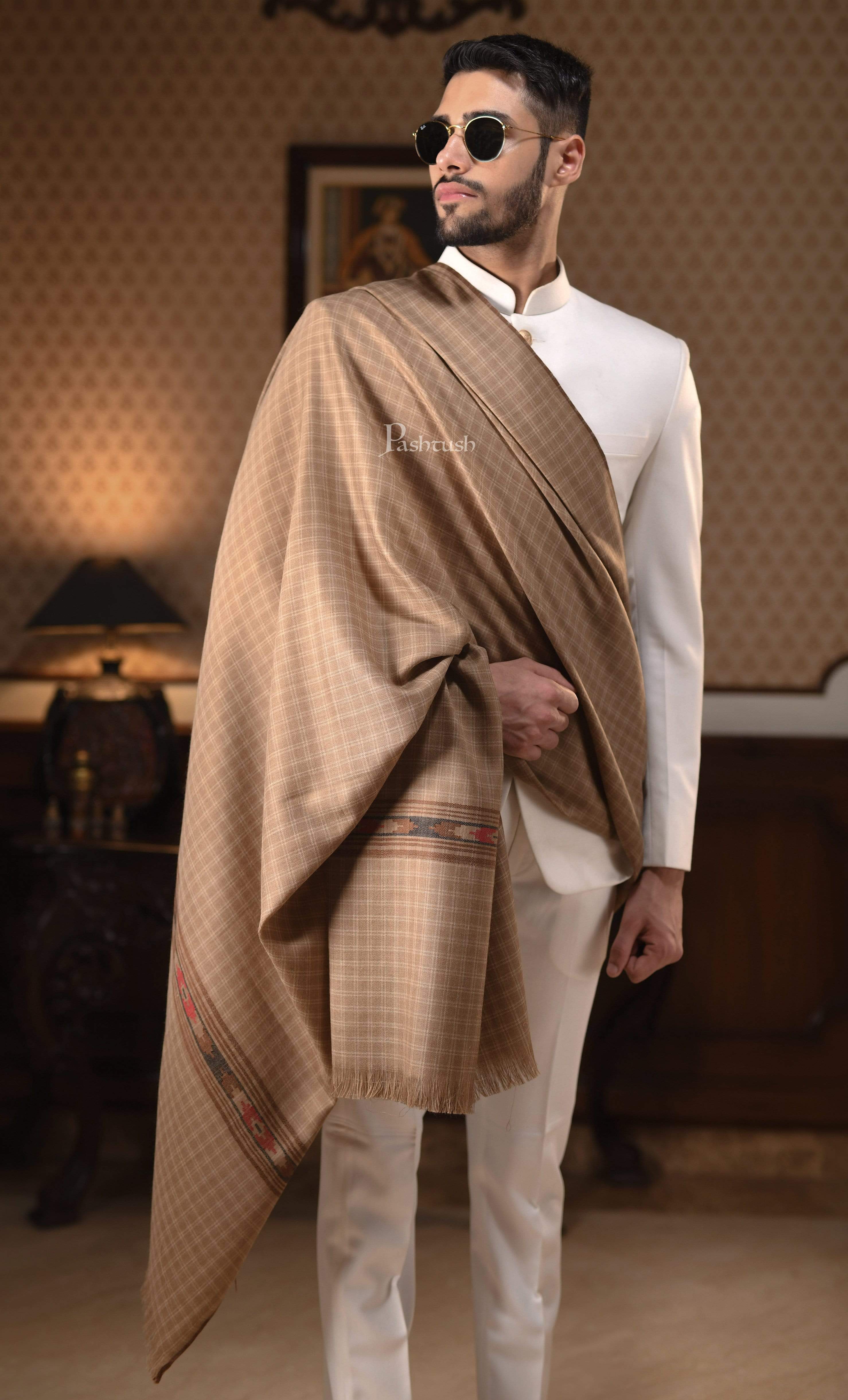 Pashtush Mens Aztec Weave Shawl With Checkered Weave, Beige - Image 3