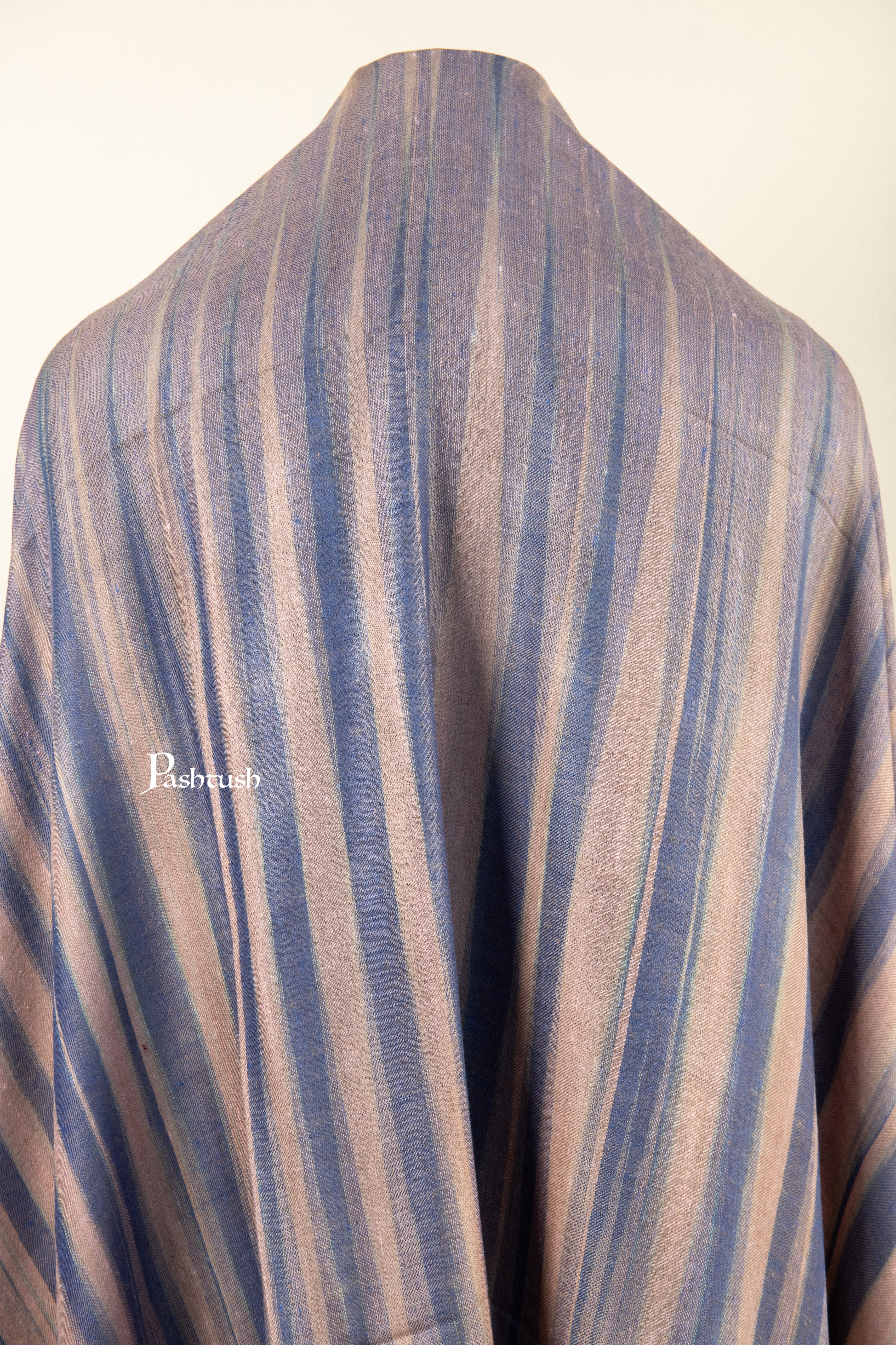 Pashtush Mens Pure Pashmina Shawl, Navy Blue - Image 4