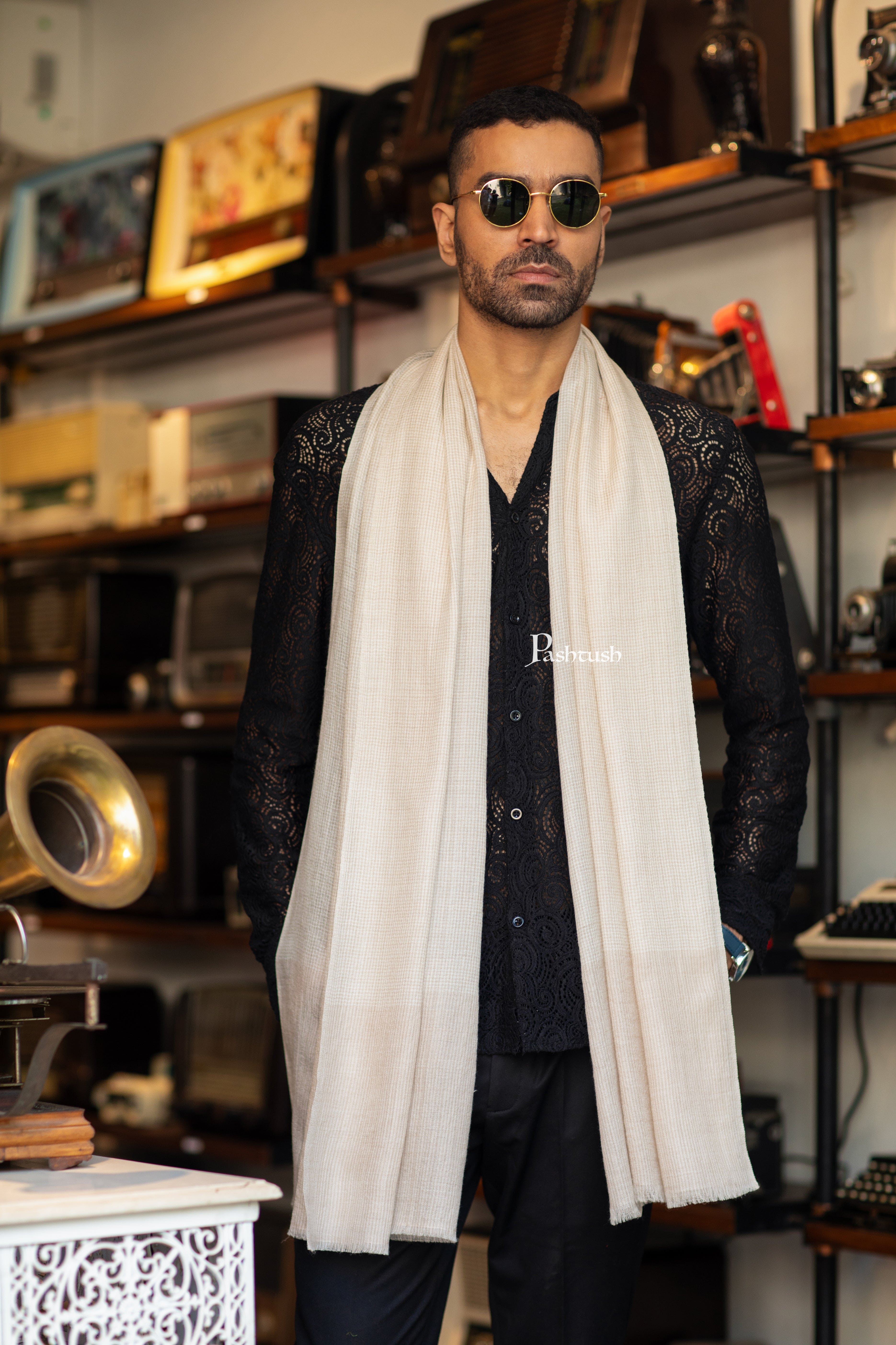 Pashtush Mens Cashmere Stole, Checkered  Design, Cream - Image 5