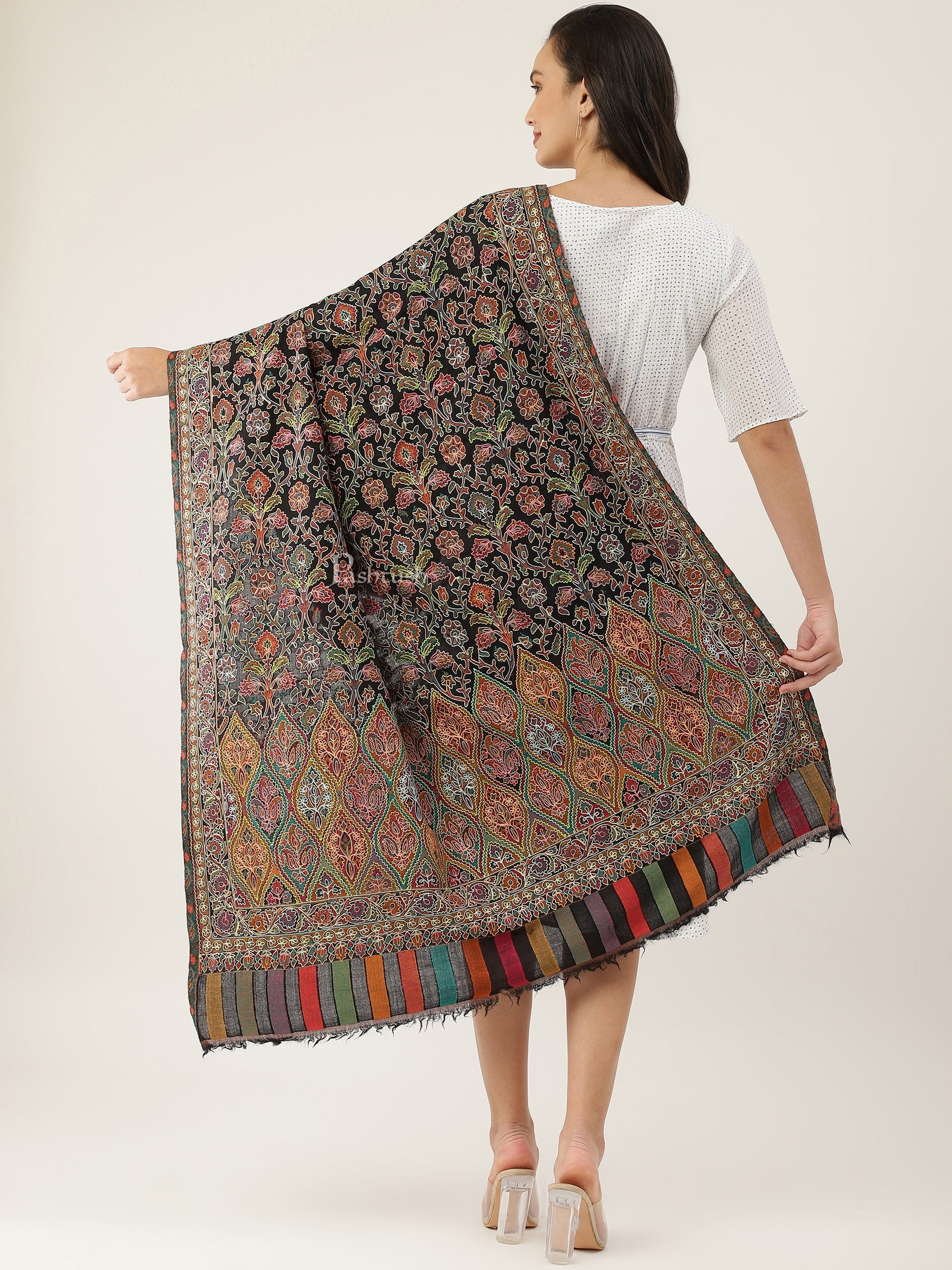 Pashtush women Fine Wool shawl, Hand Embroidered Kalamkari design, Multicolour - Image 6
