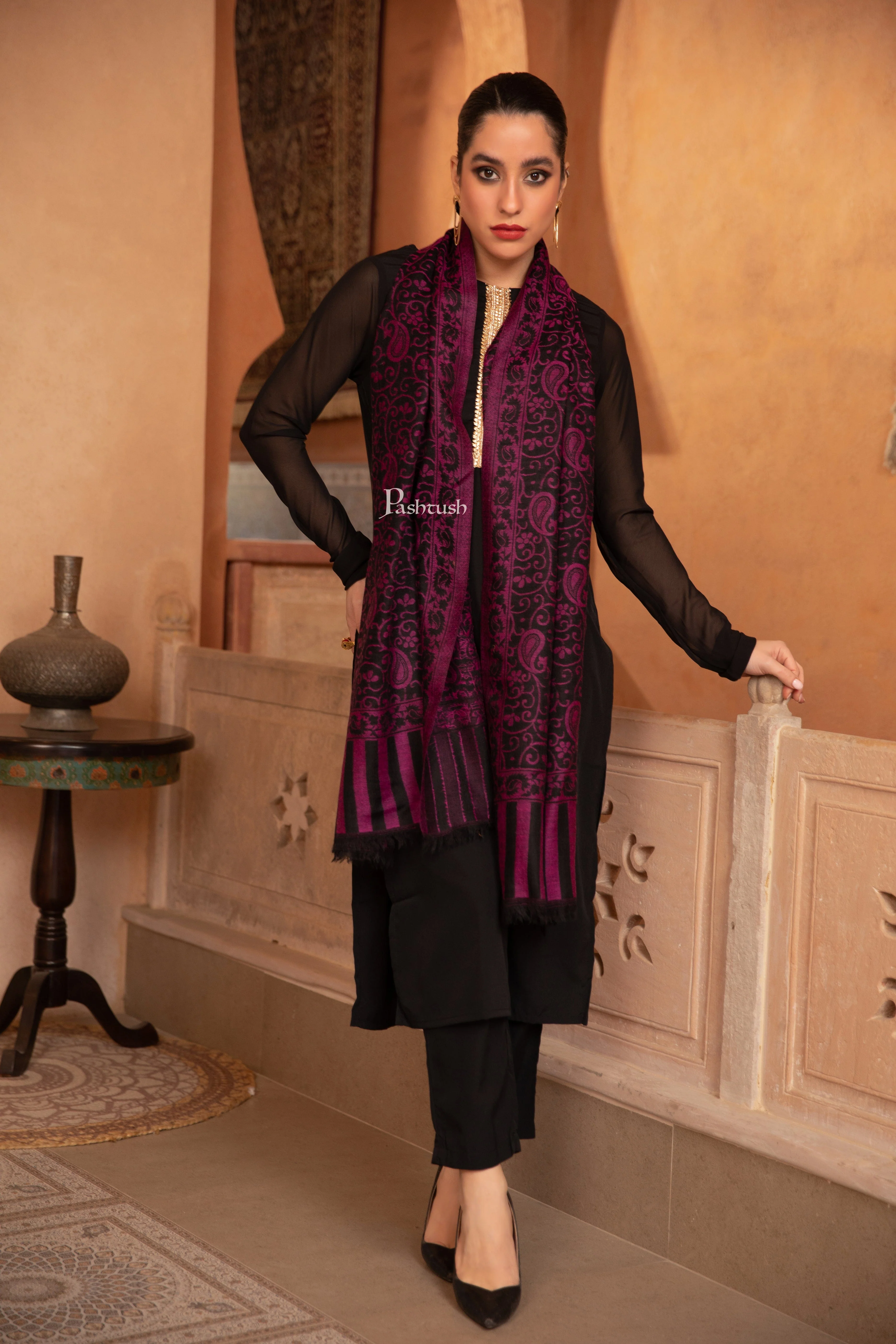 Pashtush Womens 100% Pure Wool With Woolmark Certificate Stole, Paisley Weave Design, Black - Image 3