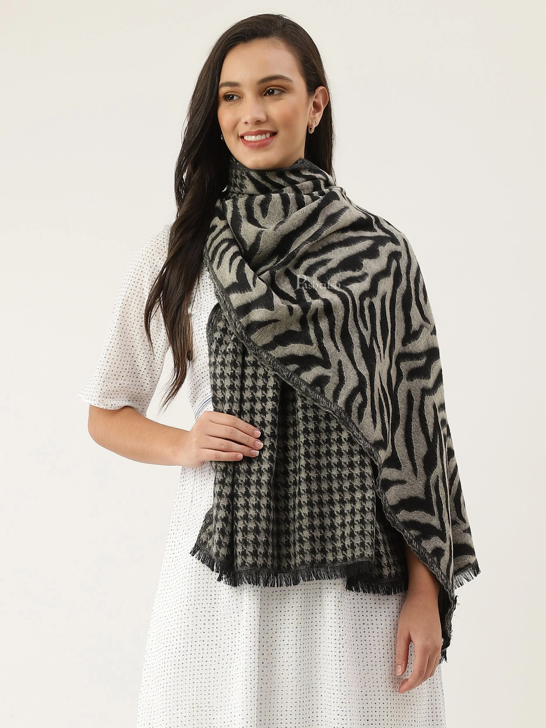 Pashtush womens Acro Wool Stole, Monotone Wild Stripes design, Black - Image 3