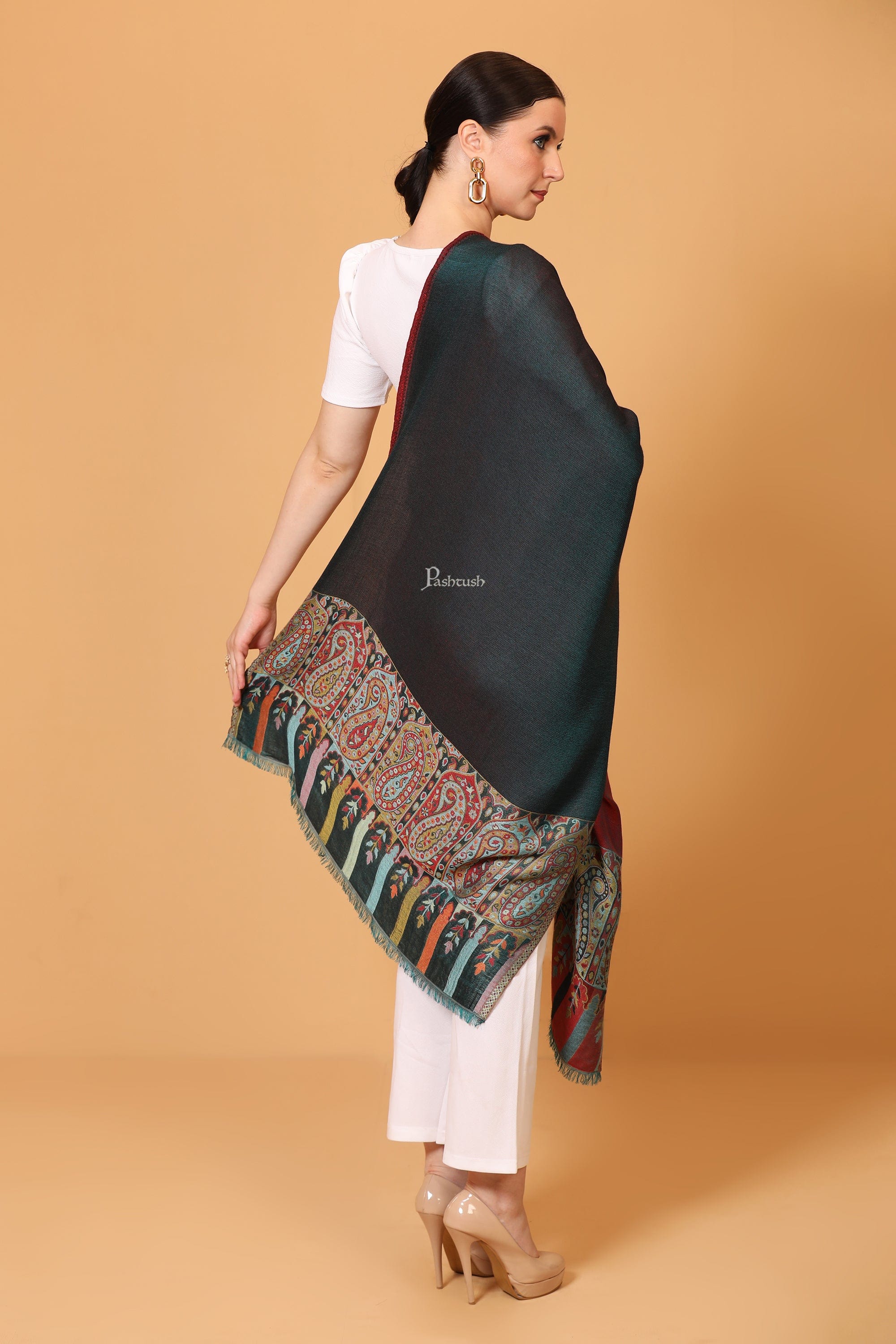 Pashtush womens Bamboo stole, Reversible Ethnic Weave Palla design, Multicolour - Image 3
