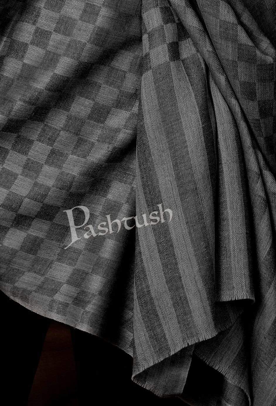 Pashtush Womens Checkered Shawl, In Extra Soft Fine Wool, Large Size - Image 2