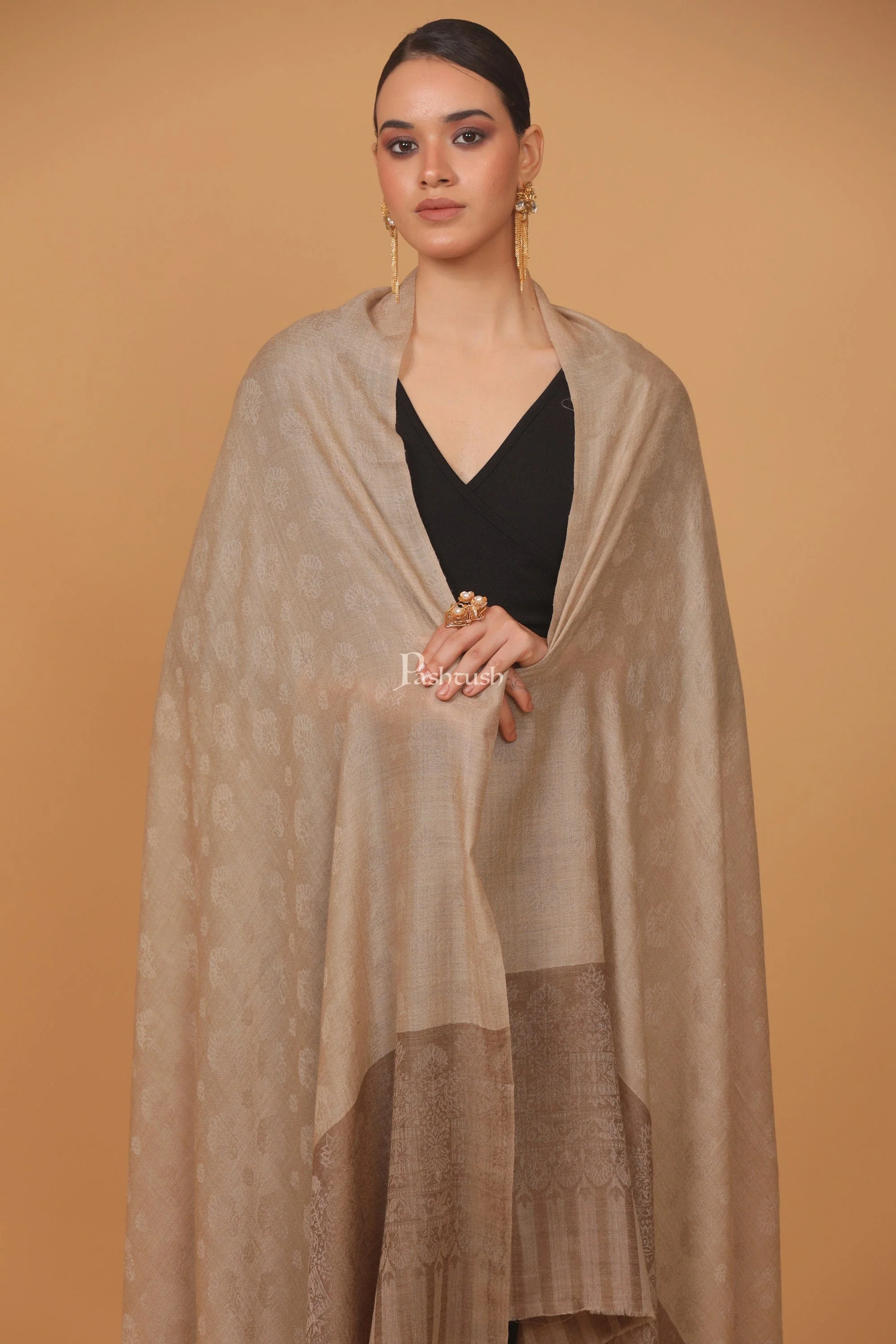 Pashtush Womens Extra Fine Wool Shawl, Jacquard Palla Design, Taupe - Image 3