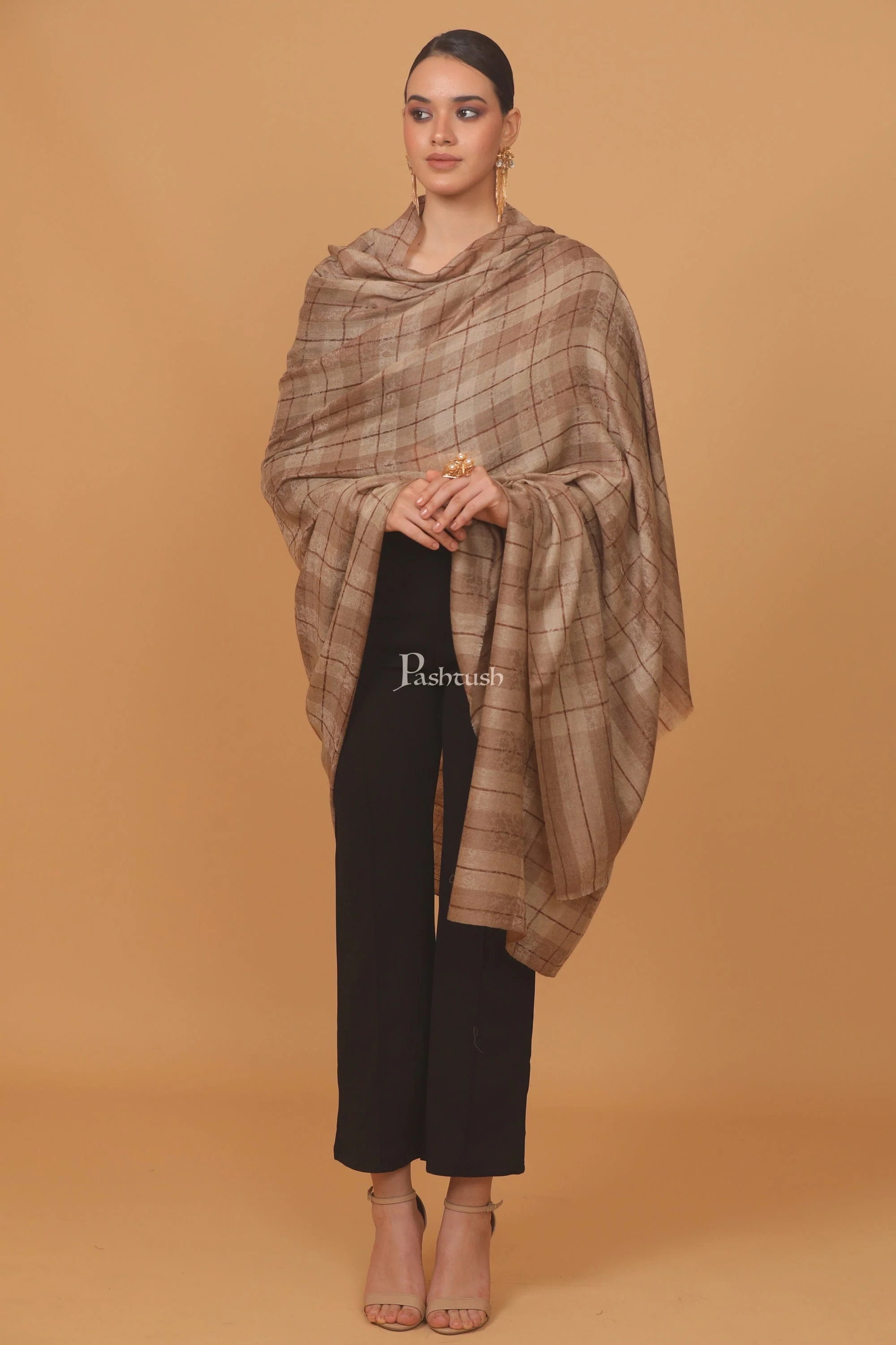 Pashtush Womens Extra Fine Wool Shawl, Paisley Weave Design, Taupe - Image 4