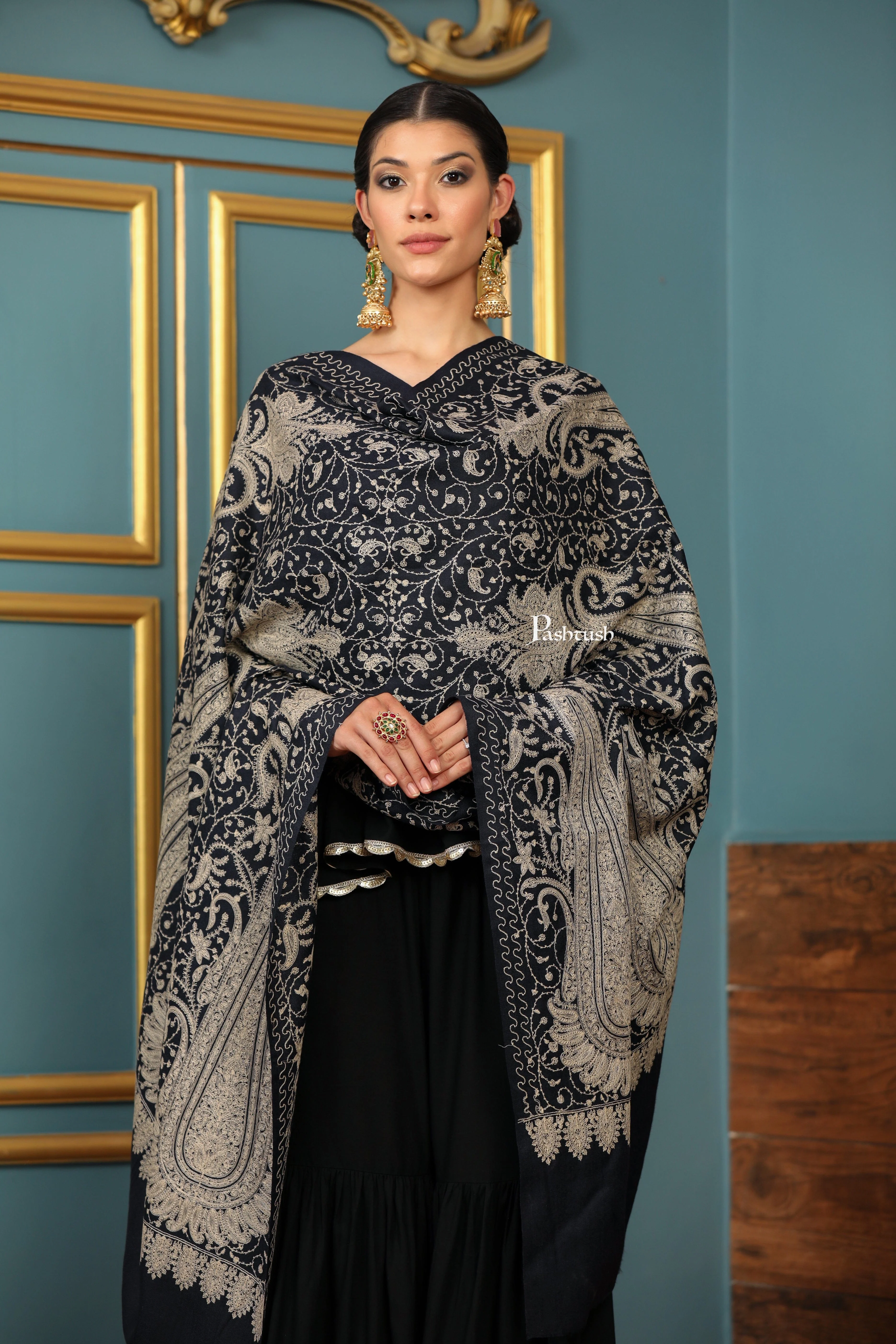 Pashtush Womens Extra Fine Wool Shawl, Tone And Tone Ambi Design, Black - Image 5