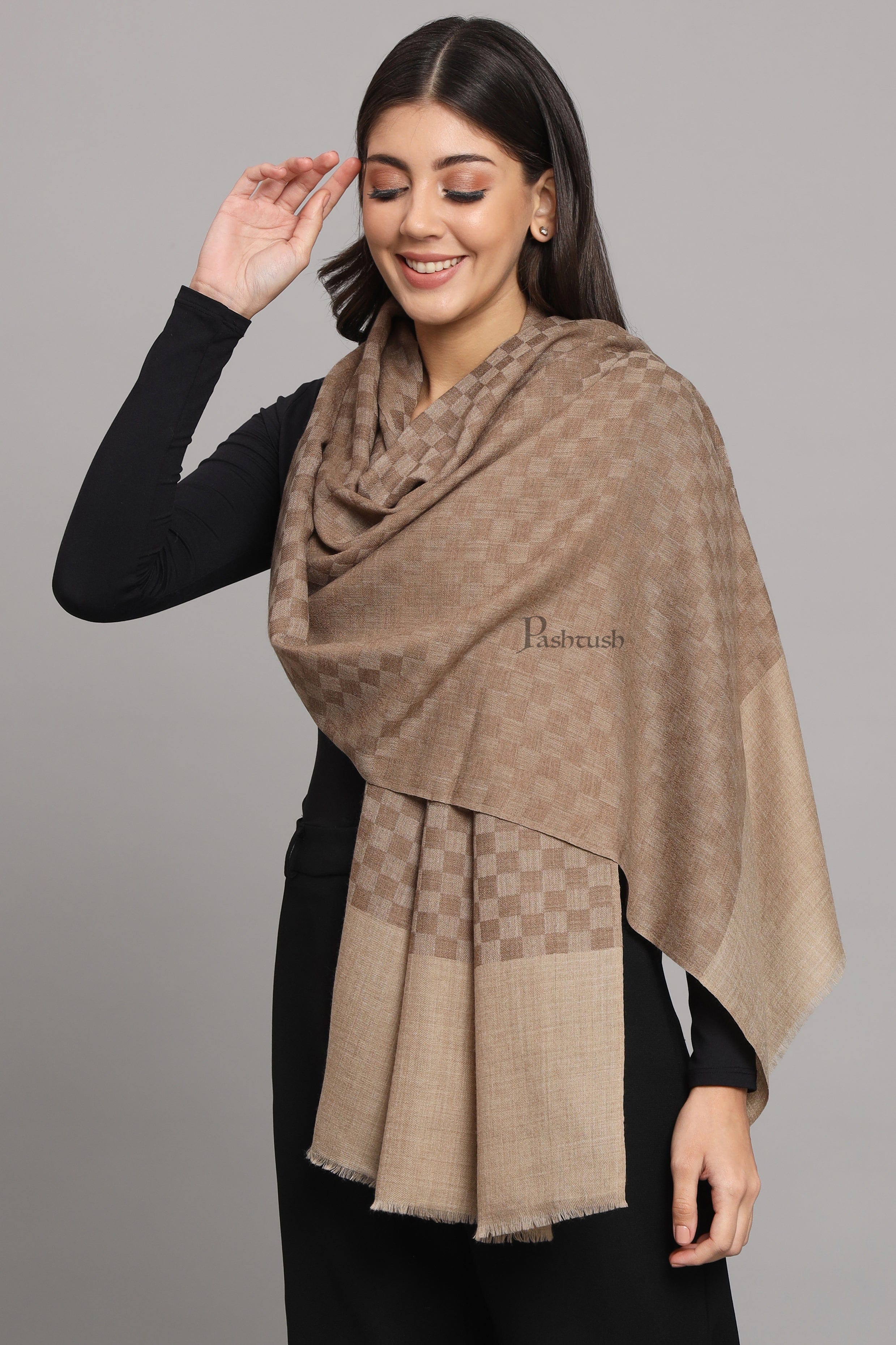 Pashtush Womens Extra Fine Wool Stole, Checkered Weave Design, Taupe - Image 5
