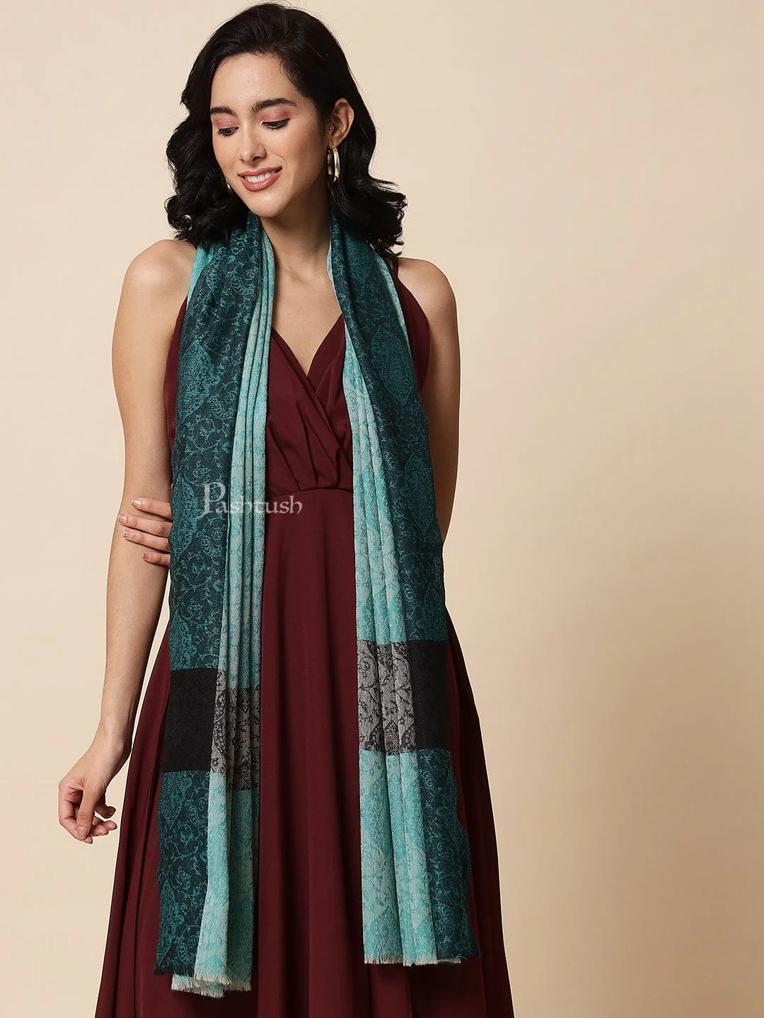 Pashtush Womens Fine Wool, Extra Soft and Warm Paisley Weave Scarf, Sea Green and Black - Image 3