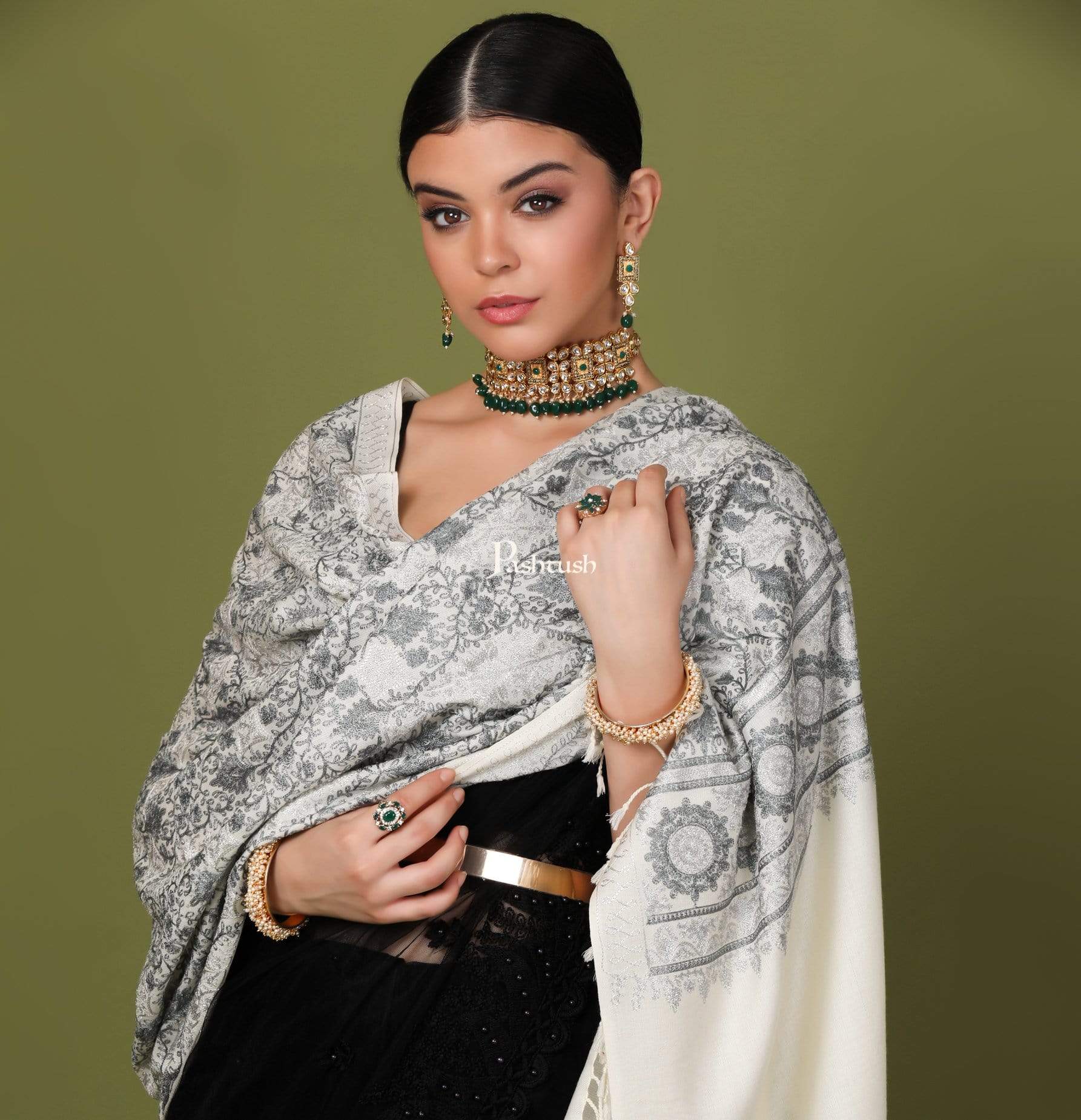 Pashtush Womens Fine Wool, Silky Nalki Embroidery Needlework Stole, White - Image 5