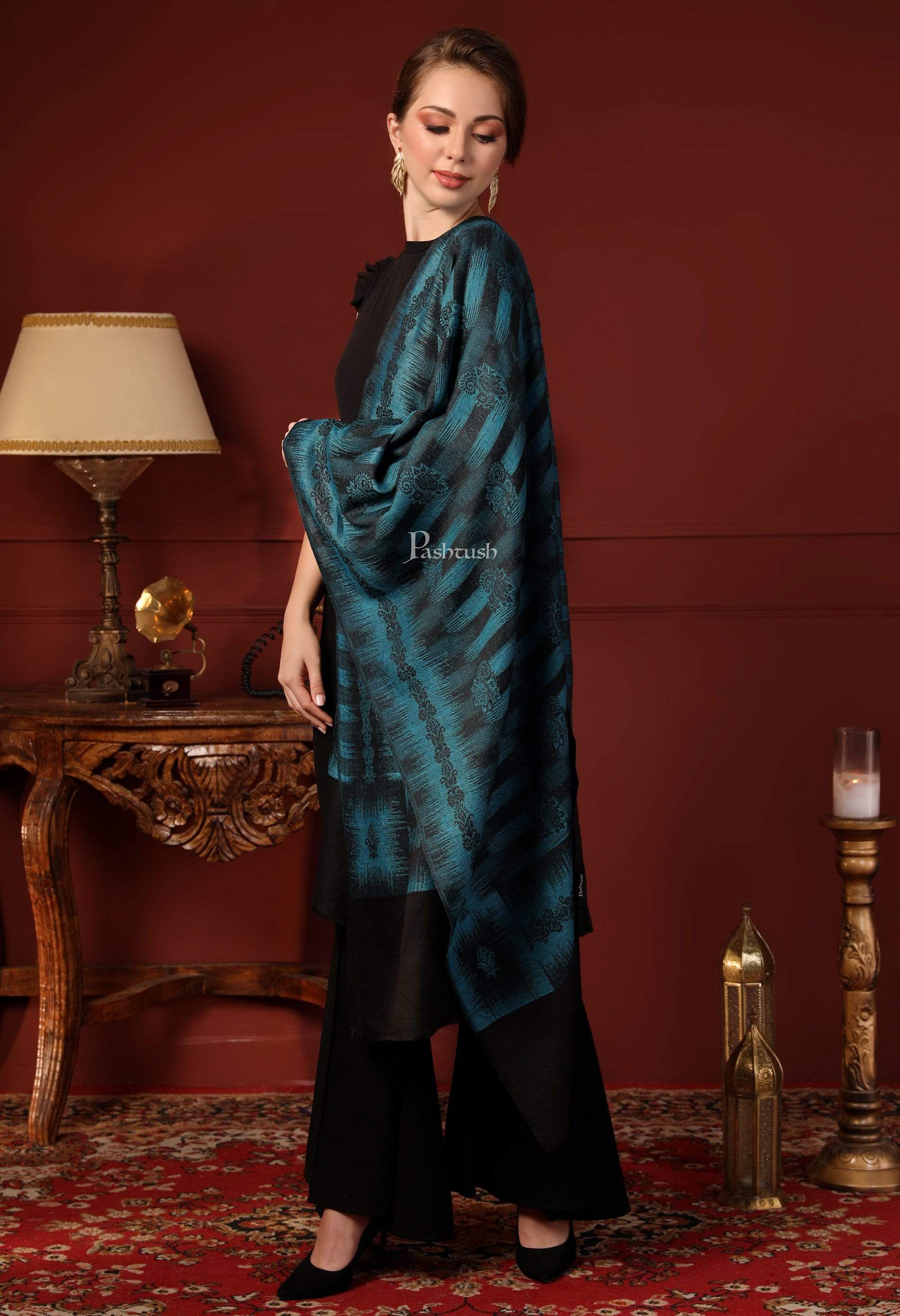 Pashtush Women'S Fine Wool Stole, Ikkat Design, Pacific Blue - Image 4