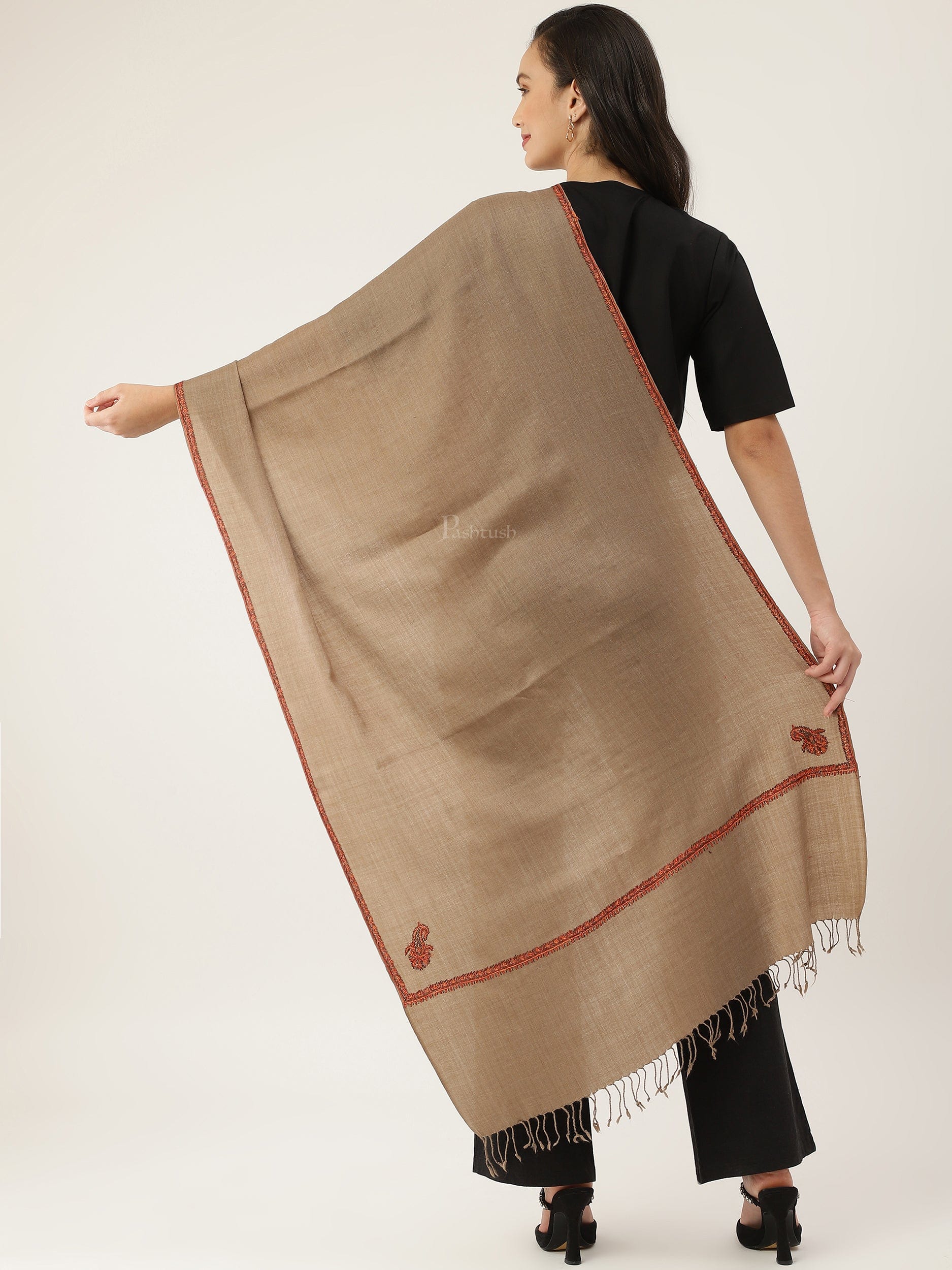 Pashtush womens Fine Wool Stole, Kingri design, Taupe - Image 4