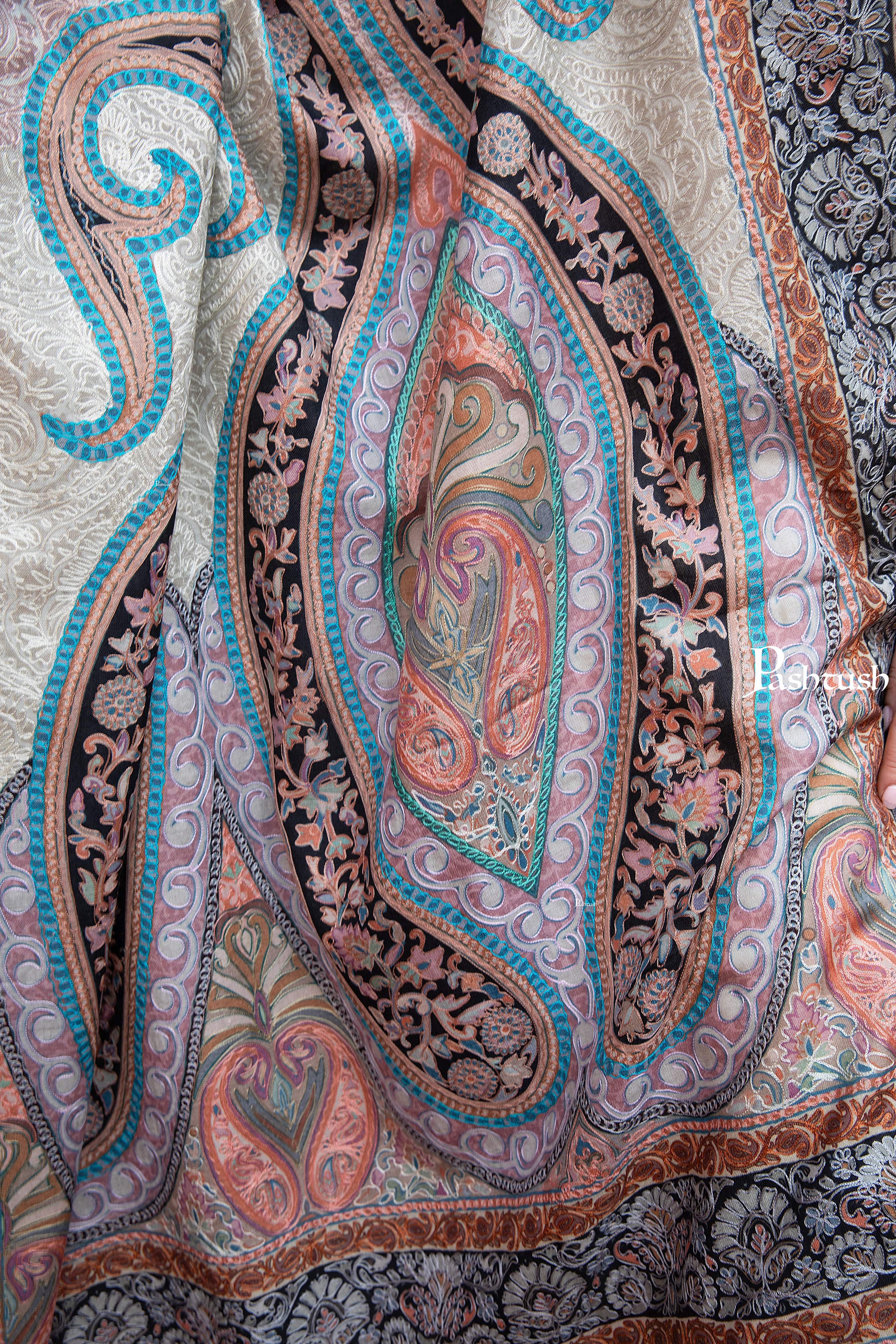 Pashtush Womens Kalamkari Shawl with Hand Embroidered Outline Work, Soft Fine Wool - Image 4