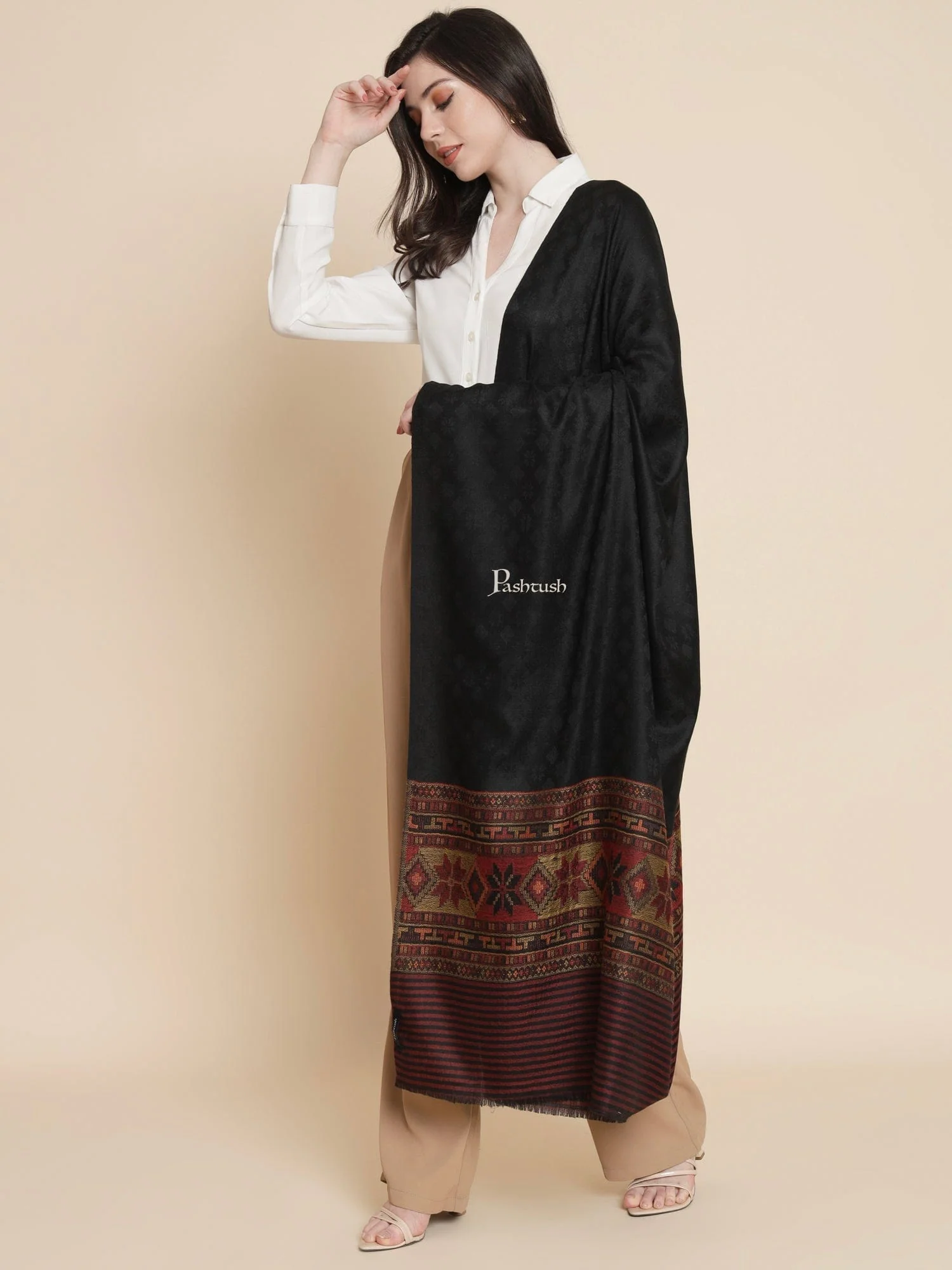 Pashtush Womens Womens, Extra Fine Wool, Aztec Striped Palla Woven, Black - Image 3